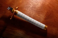 TAMASHII NATIONS Kyojuro Rengoku's Nichirin Sword Broken Ver Demon Slayer Proplica -Anime peripheral Sales 4573102632531 figure nichirin sword kyojuro rengokus broken demon slayer proplica altc