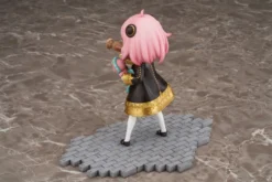 F:NEX Anya Forger The Forger Family Ver Spy X Family Figure -Anime peripheral Sales 4589584958489 figure anya forger the forger family ver spy x family alth