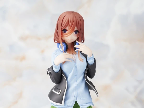 TAITO PRIZE Miku Nakano Uniform Ver The Quintessential Quintuplets Coreful Prize Figure 11 TAITO PRIZE Miku Nakano Uniform Ver The Quintessential Quintuplets Coreful Prize Figure - Image 9