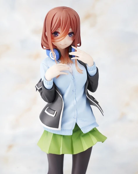 TAITO PRIZE Miku Nakano Uniform Ver The Quintessential Quintuplets Coreful Prize Figure 13 TAITO PRIZE Miku Nakano Uniform Ver The Quintessential Quintuplets Coreful Prize Figure - Image 11